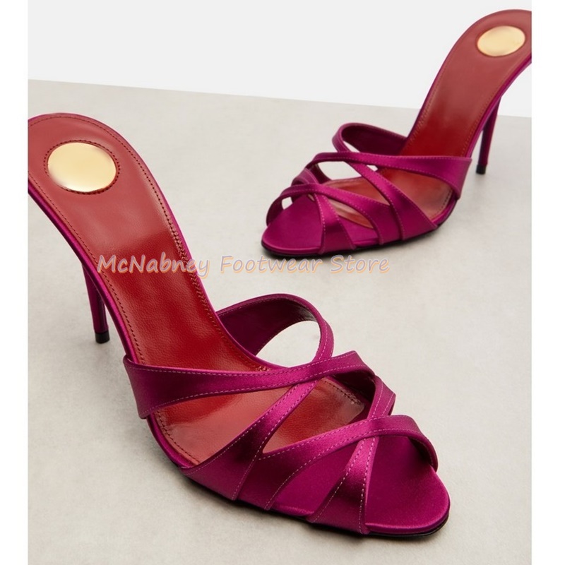 Luxury Lifestyle Shoes - Szpiczaste szpilki satynowe z krzyżującymi się