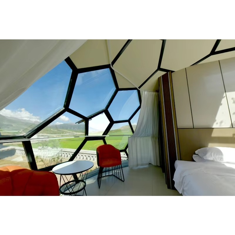 Luksusowy namiot geodezyjny w  – Luxury Lifestyle Resort recenzja i cena